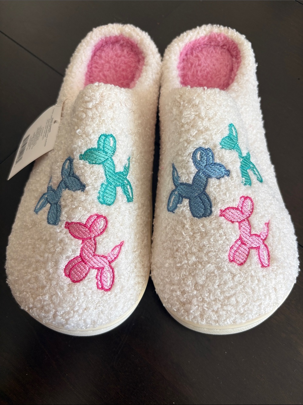 Cozy Off White Fuzzy Slip-On One Piece Slipper Shoes Balloon Dogs L 9 9.5 10